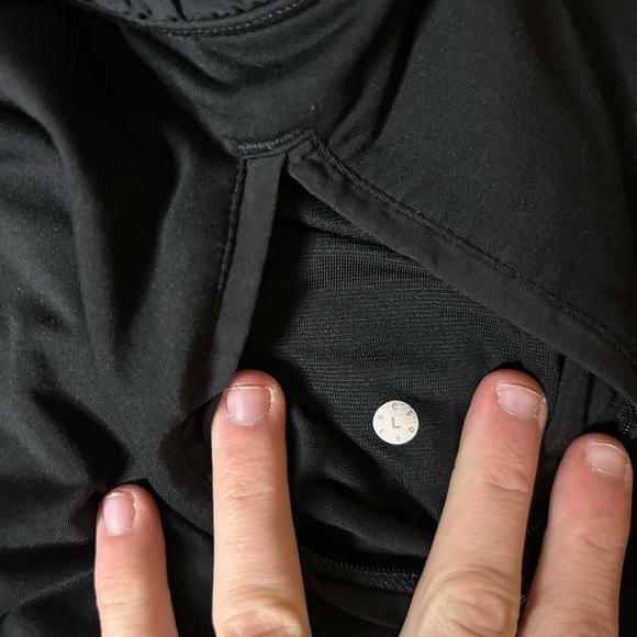 LULULEMON MENS JOGGERS. Size L - Picture 4 of 6